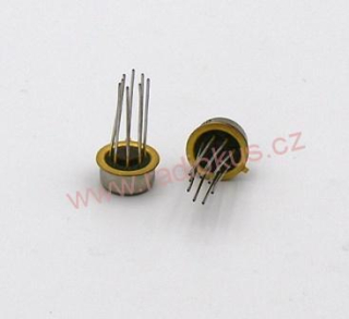 MAA748  integrovaný obvod